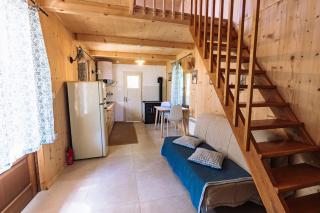 Sweet Bee Cottage - 1