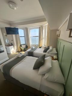 Clarence House Hotel - 1