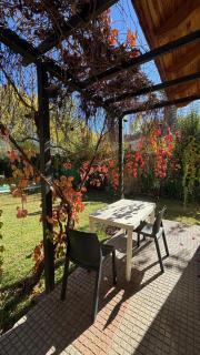 Bright House in Mendoza with Swimming Pool - 1