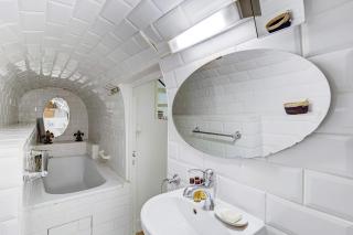 Classy Bourgeois - Chic 2 Bedroom Apt in Le Marais - 7