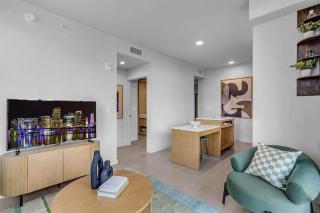 Urban Corner 2 Bedrooms MIA Wrap Balcony & Rooftop Pool - 1