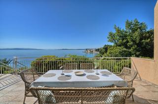 Villa Provencal - Beachfront Villa with Infinity Pool - 4