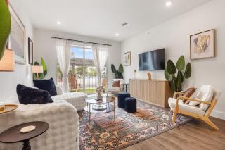 Modern 1BR Retreat w Pool and Patio Access - 5