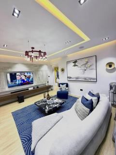 The Lenox Residence - 7