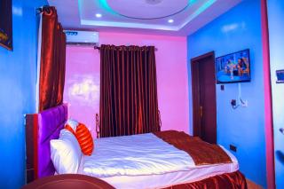 DonFleakies Hotels and Suites - 3