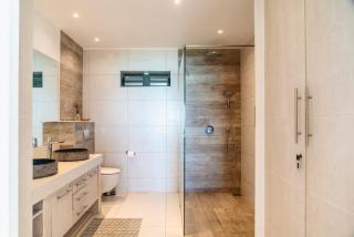 Aroma Beach - Luxury Beachfront Apartment - 6