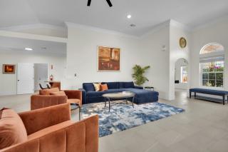 The Gold Standard - Luxury for Families & Friends - 7