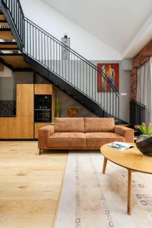 Nusle Brewery Design Loft with Patio - 1