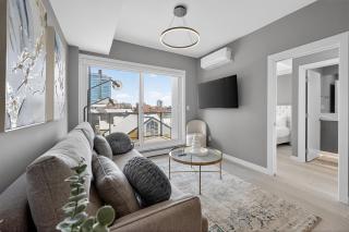 Downtown 2BR AC Mins to Saddledome - 0