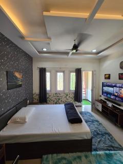 Padmini Villa - 0