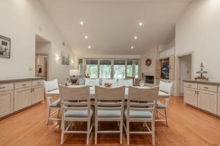 Pool, Tennis & Pickleball Ultimate Hill Country Retreat| Creek| Sleeps 10 - 4