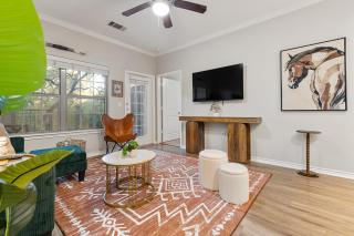 Modern Ground Floor 1BR w Pool WiFi Parking - 6