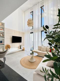 ELLI Azure Loft & 2-Floor Boho Duplex with Rooftop Terrace & Infinity View - 5