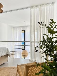 ELLI Azure Loft & 2-Floor Boho Duplex with Rooftop Terrace & Infinity View - 3