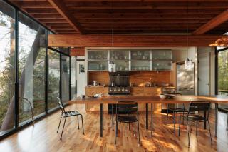 La Conner Glass Cabin by Boutique - 6