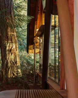 La Conner Glass Cabin by Boutique - 3