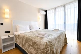 1BR Luxury Panorama First Line Promenade - 1