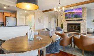 Emerald Bay Unit 1B - 4