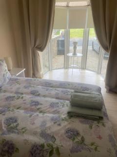 Dolly's Guesthouse - 1