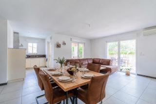 Villa 6 personnes avec piscine et jardin à Bouillargues - 0