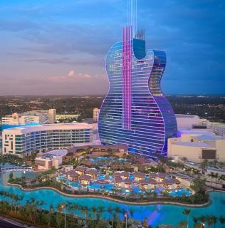 Poolside & Game Room Fun Near Hard Rock Stadium - 9