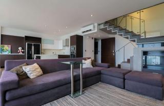 Upscale 2BR Duplex with Balcony in Miraflores - 4