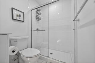 2BR Downtown AC Mins to Saddledome - 3
