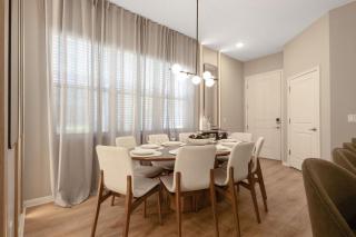 5BR Brand-New Townhouse with Game Room 10352 - 5