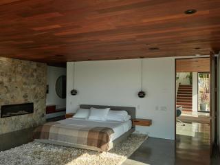 Malibu Mid-Century Modern Luxury Home Ocean Views - 5