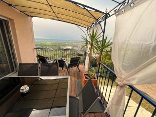 Maison avec piscine et vue panoramique - 2