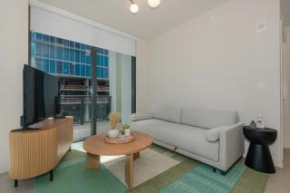 Comfortable 2BR in Miami Worldcenter 1407 - 4