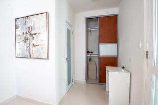 Walking to the beach in Condado Conv5 - 8