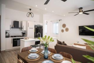 3BR Tropical Villa, Gated, 7 guests, Near Beach - 9