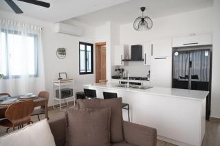 3BR Tropical Villa, Gated, 7 guests, Near Beach - 8