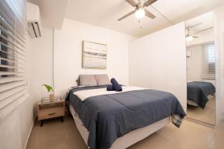 Cozy Apartment Walking To The Beach- Beach2A - 7