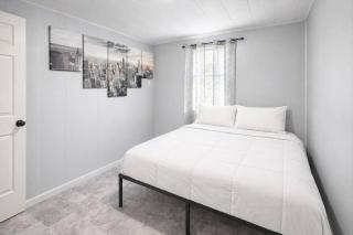 Classic Comfort Living Space - 6