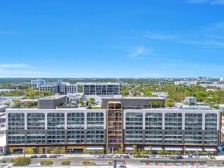 Wynwood Studio With Pool and Gym Walk to Restaurants - 1