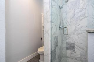3-Bedroom Luxury House - 3