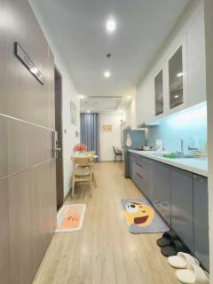 Modern Minimalist Studio with Skyline View in Vinhomes Green Bay Hanoi - 9
