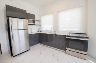 2 Bedroom Apt. Close to the beach - 4