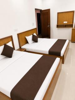 Ashirvad In Guesthouse Mathura - 2