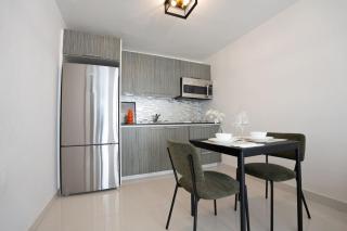 Right Next To The Beach Conv4 - 7
