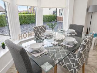 Cosy 2 BDR in Glasglow - Sleeps 6 - Parking - 5