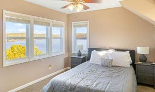 Amber Waters Hideaway - 1