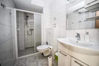 Mikuljan Apartments- Free Parking -5 Min by Walk to Beach - 3