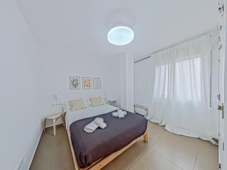 Amplio apartamento en el centro de Málaga con parking privado incluido - 4