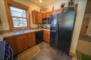 Red Hawk Townhomes 2345 by SummitCove Lodging in Colorado - 7