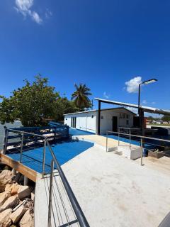 Coastal Waterfront Villa for 9 Guests - 2