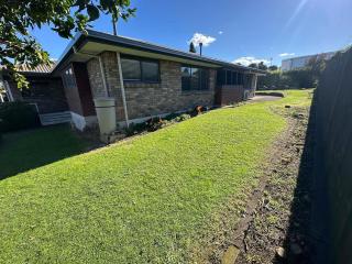 Cosy & Central 3 Bedroom Home - 5