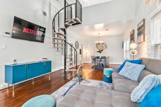 Montrose Getaway Condo Free Wine & Balcony - 7